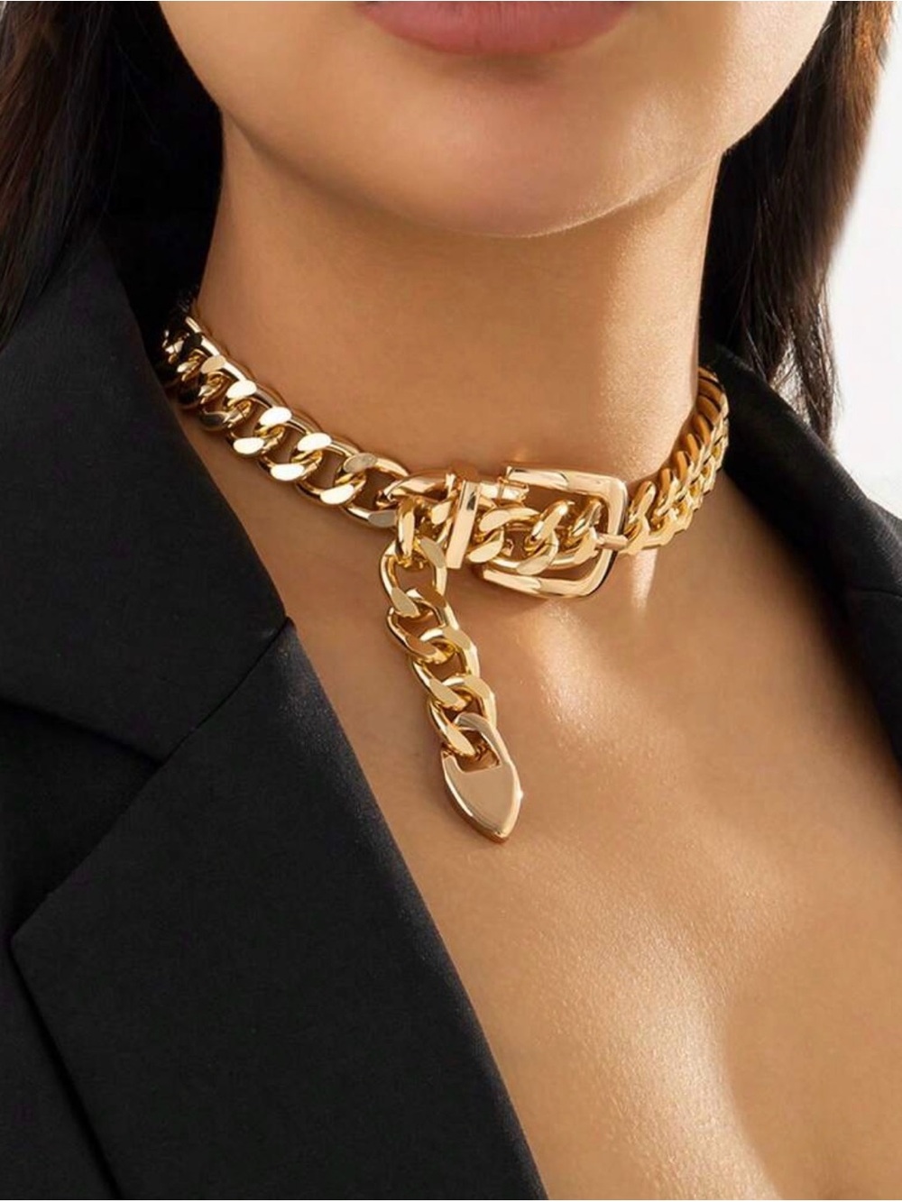 Chunky Gold Chain Buckle Choker Necklace